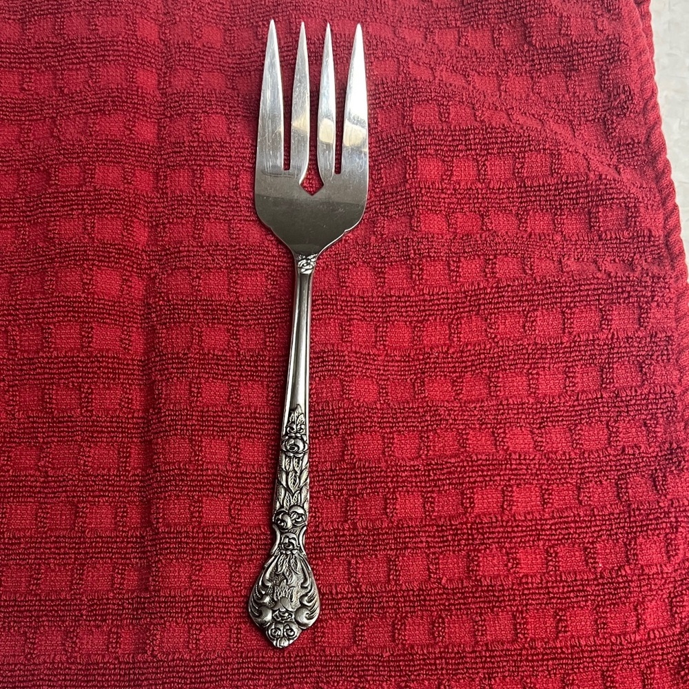 Versailles stainless steel serving fork 8.5”